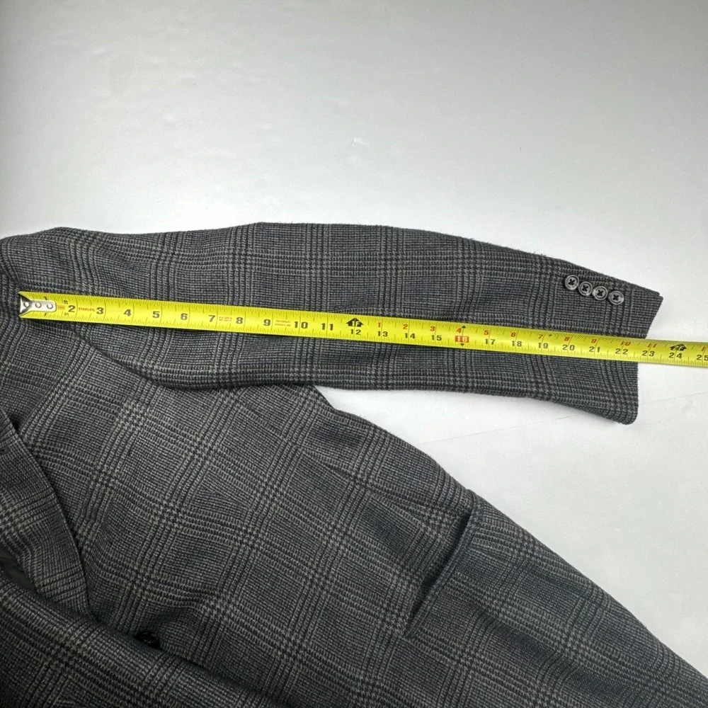 Vintage Tommy Hilfiger Mens Blazer 40R Grey Glen‎ Plaid 3 Button Made in USA
